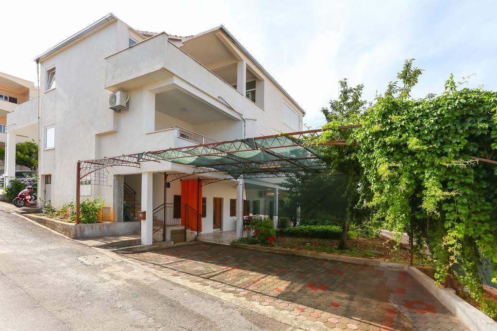 Apartments Ivan Trogir Buitenkant foto
