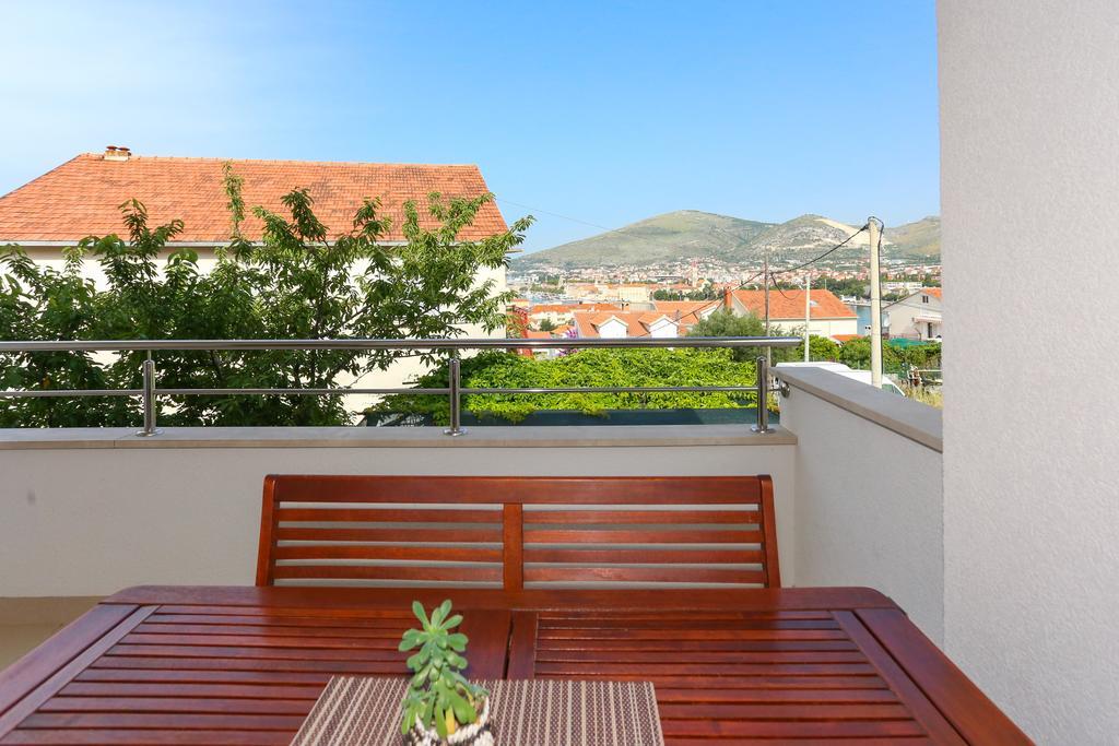 Apartments Ivan Trogir Buitenkant foto