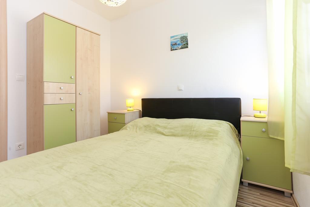 Apartments Ivan Trogir Buitenkant foto