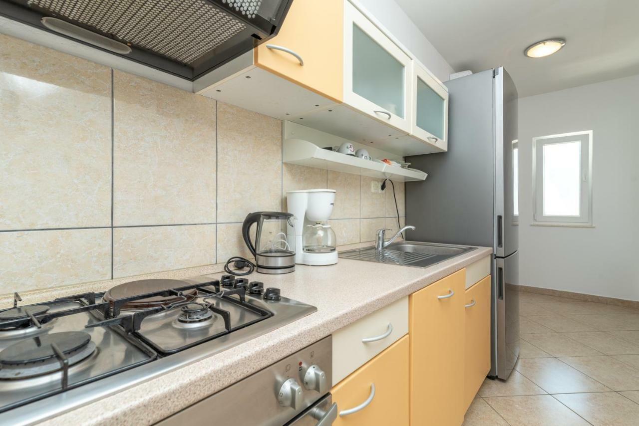 Apartments Ivan Trogir Buitenkant foto