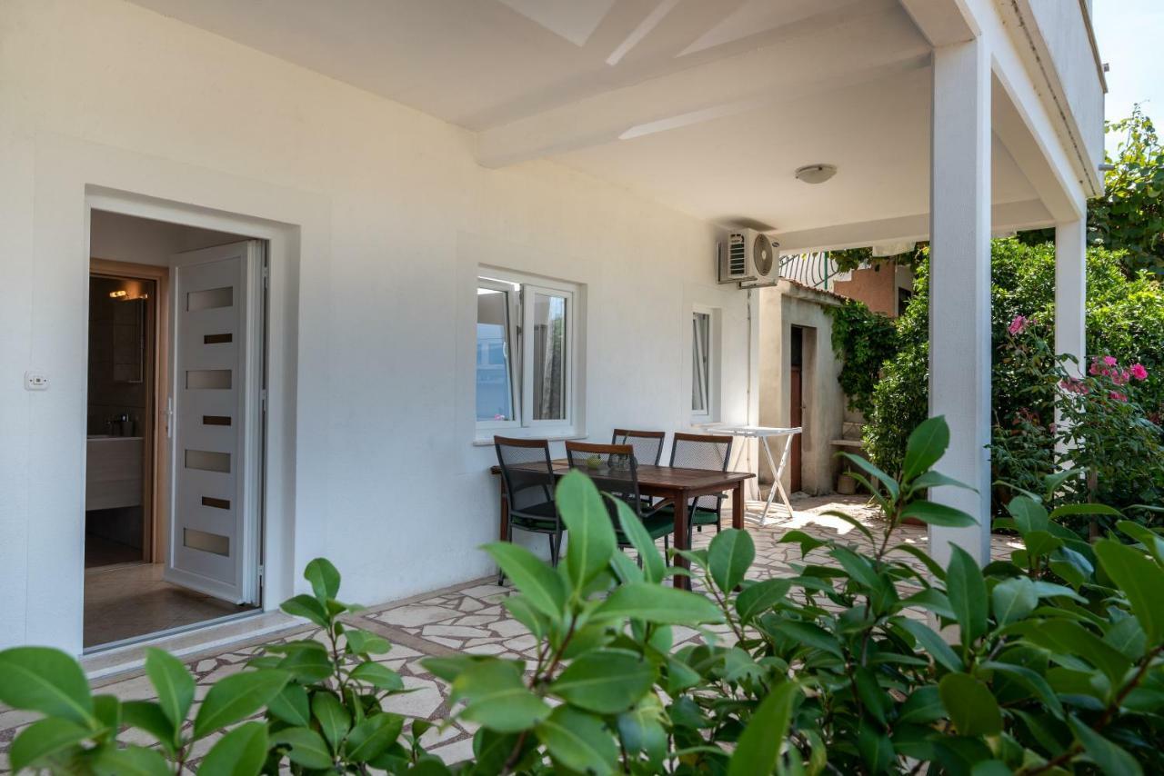 Apartments Ivan Trogir Buitenkant foto
